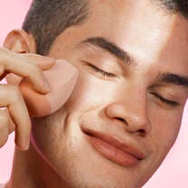 Halo Glow Angled Silicone Face Sponge, 