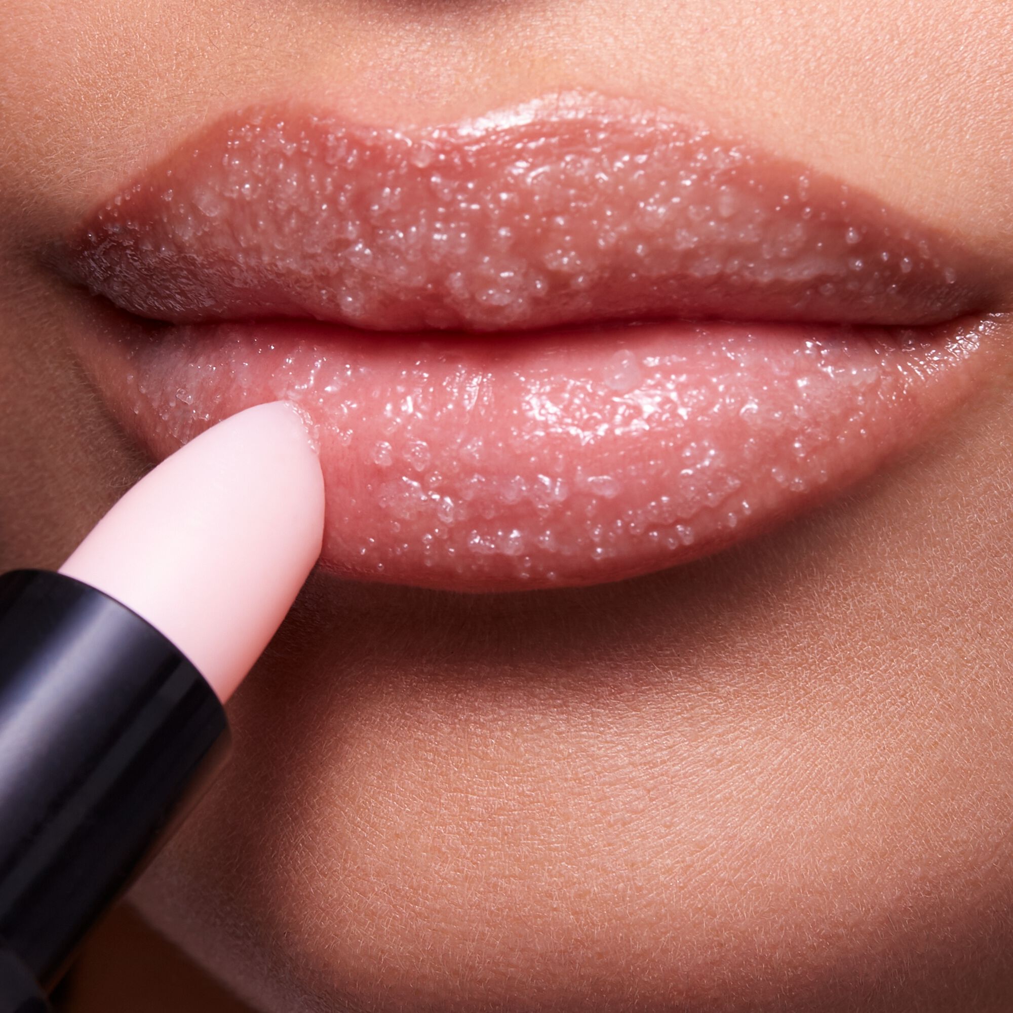 7 Natural Ways to the Best Lip Balm Ever, No Petroleum 