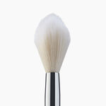 Precision Feather Light Highlighting Brush, 
