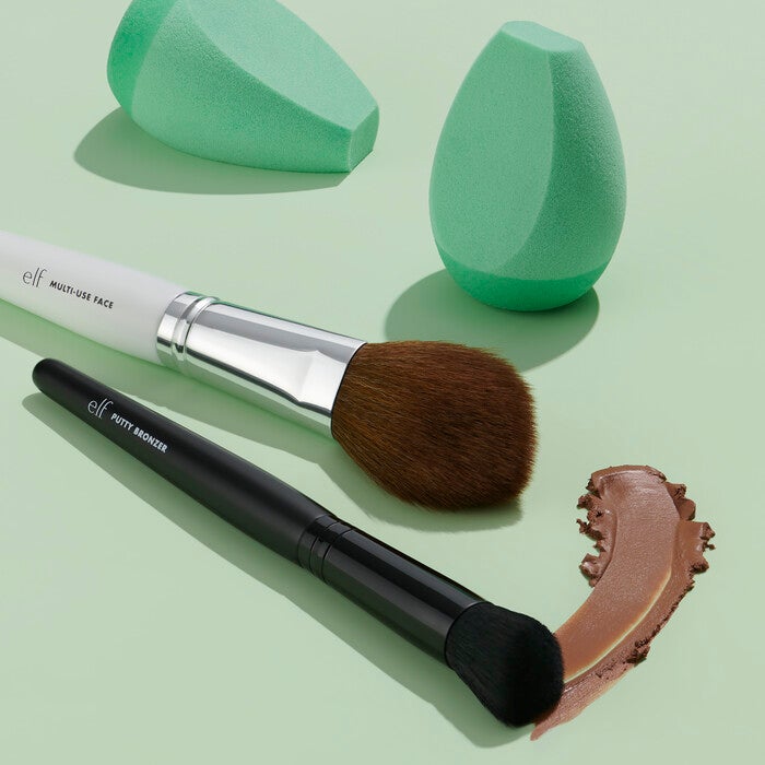 Angled Silicone Face Sponge, 