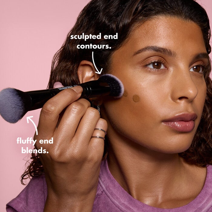 Model Applying Liquid Bronzer and Contour
