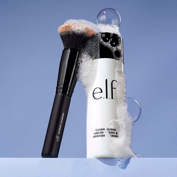Clean Queen Brush and Sponge Cleaner with Makeup Brush