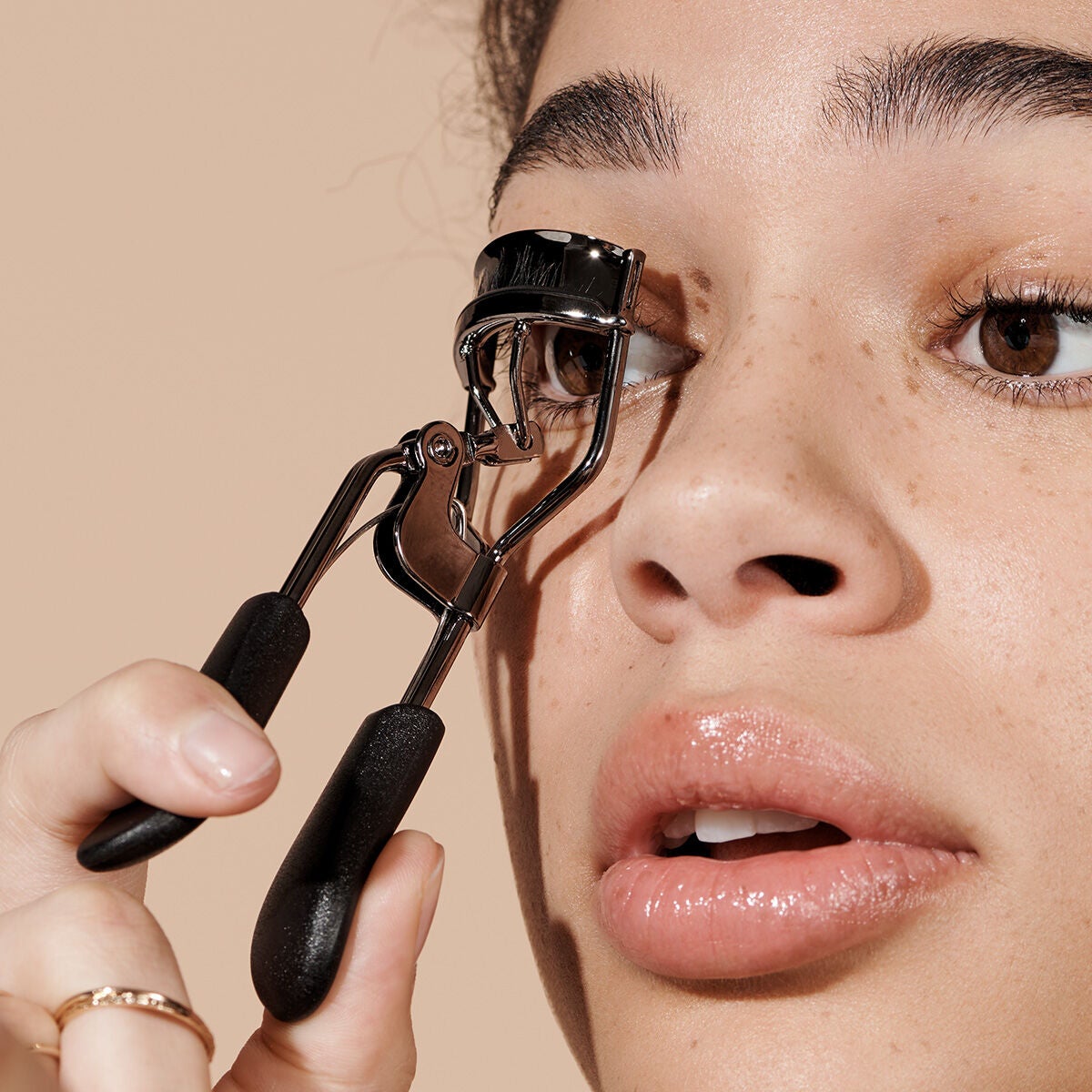 Pro Eyelash Curler | e.l.f. Cosmetics UK- Cruelty Free